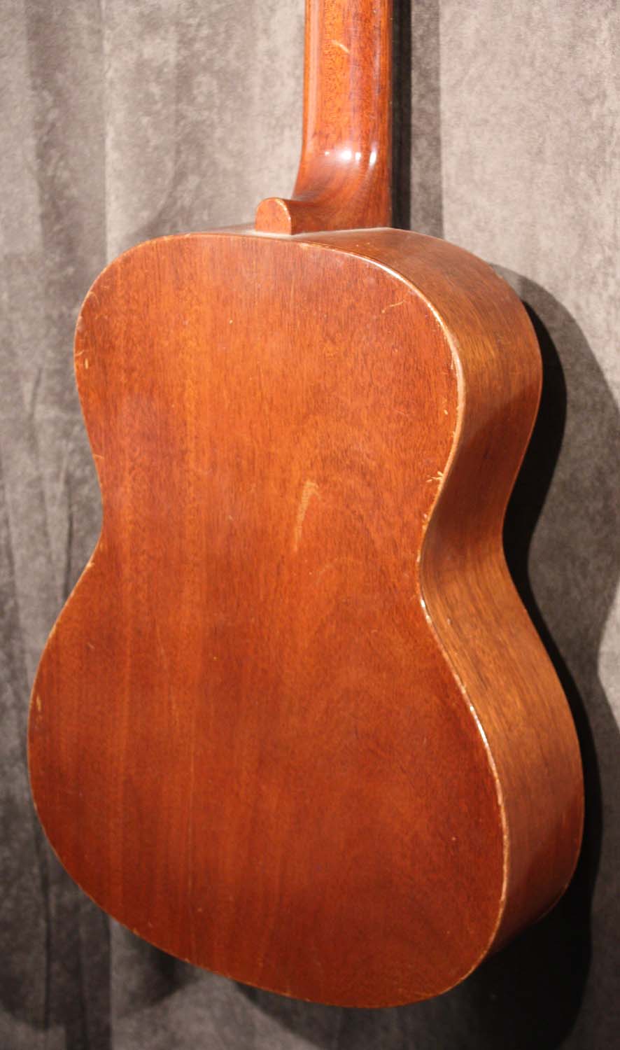 Favilla ukulele identification