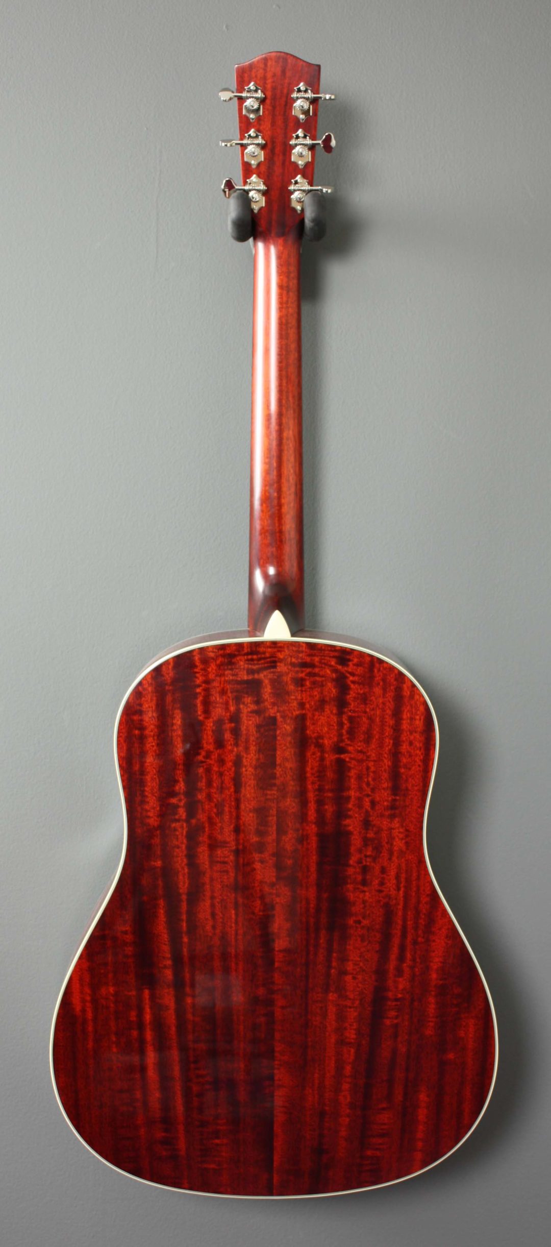 Eastman E10SS Custom Acoustic Music