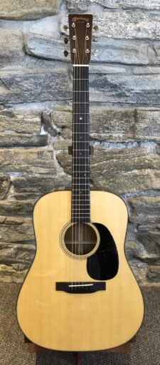 Martin D-18 (2025)