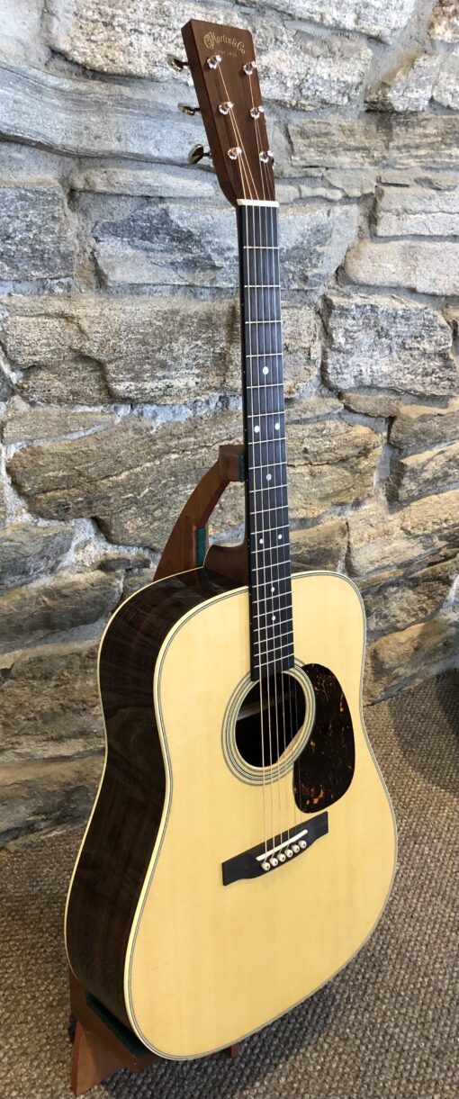 Martin D-28 (2025) - Image 2