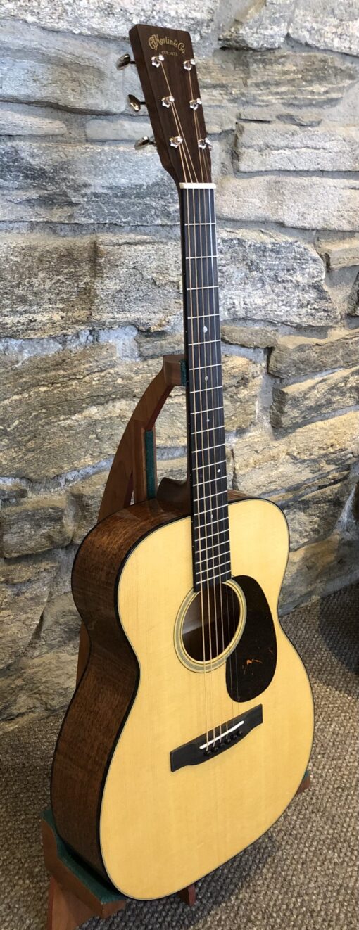 Martin 00-18 (2025) - Image 2