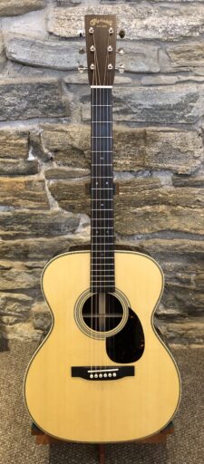 Martin OM-28 (2025)