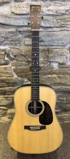 Martin D-28 Standard Series Satin