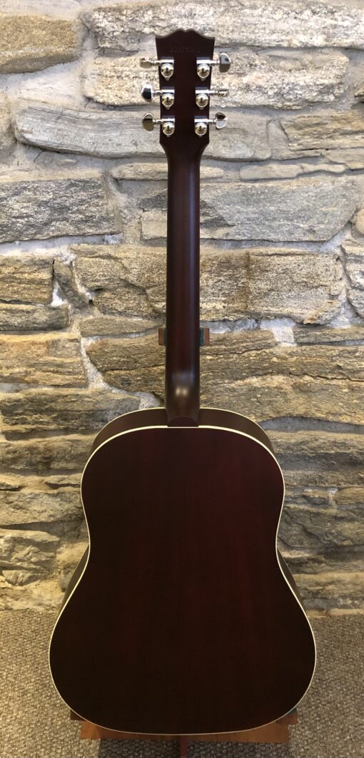 Gibson J-45 Special Satin Wine Red - Image 3