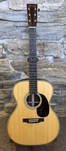 Martin 000-28 (2025)