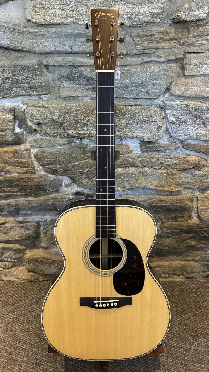 Martin 000-28 Standard Series