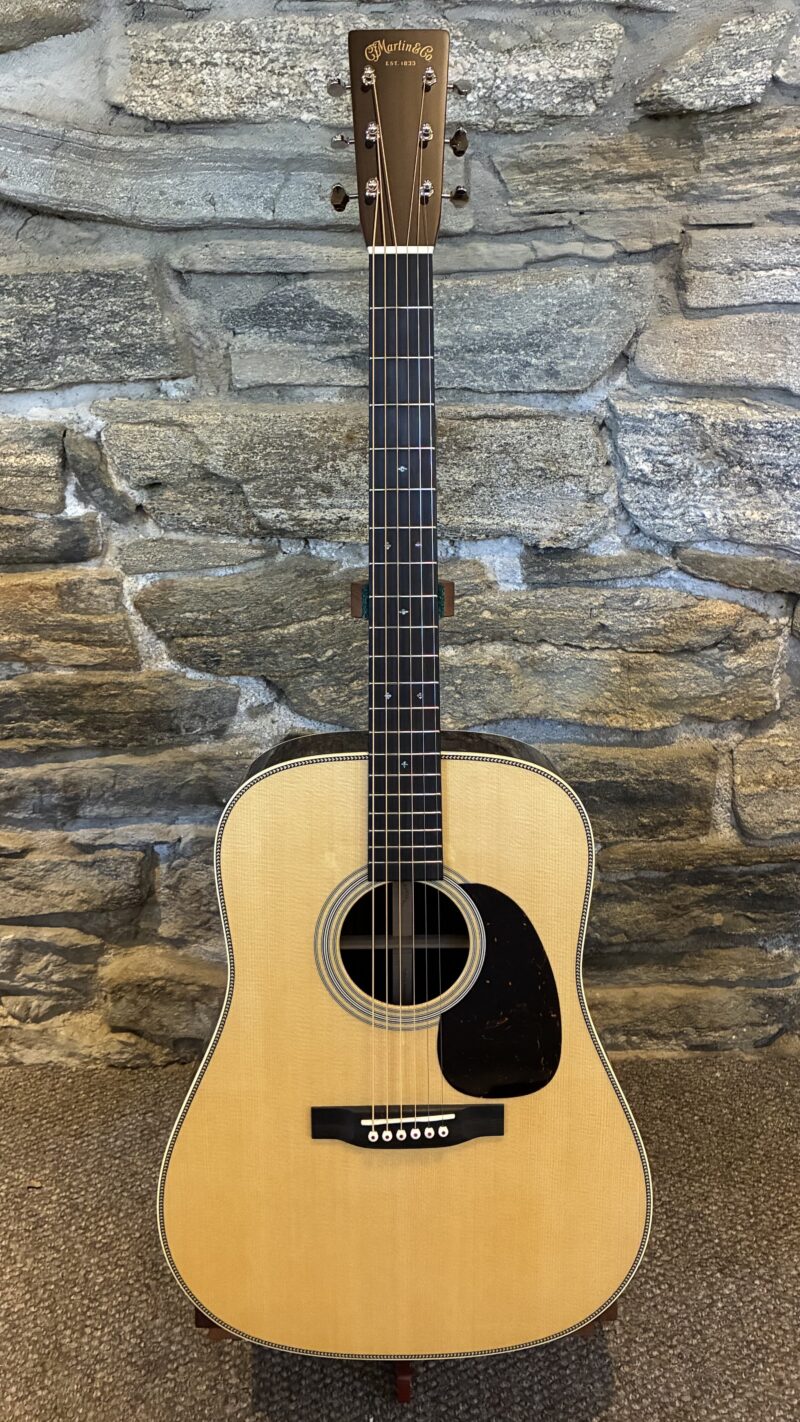 Martin HD-28 Standard Series