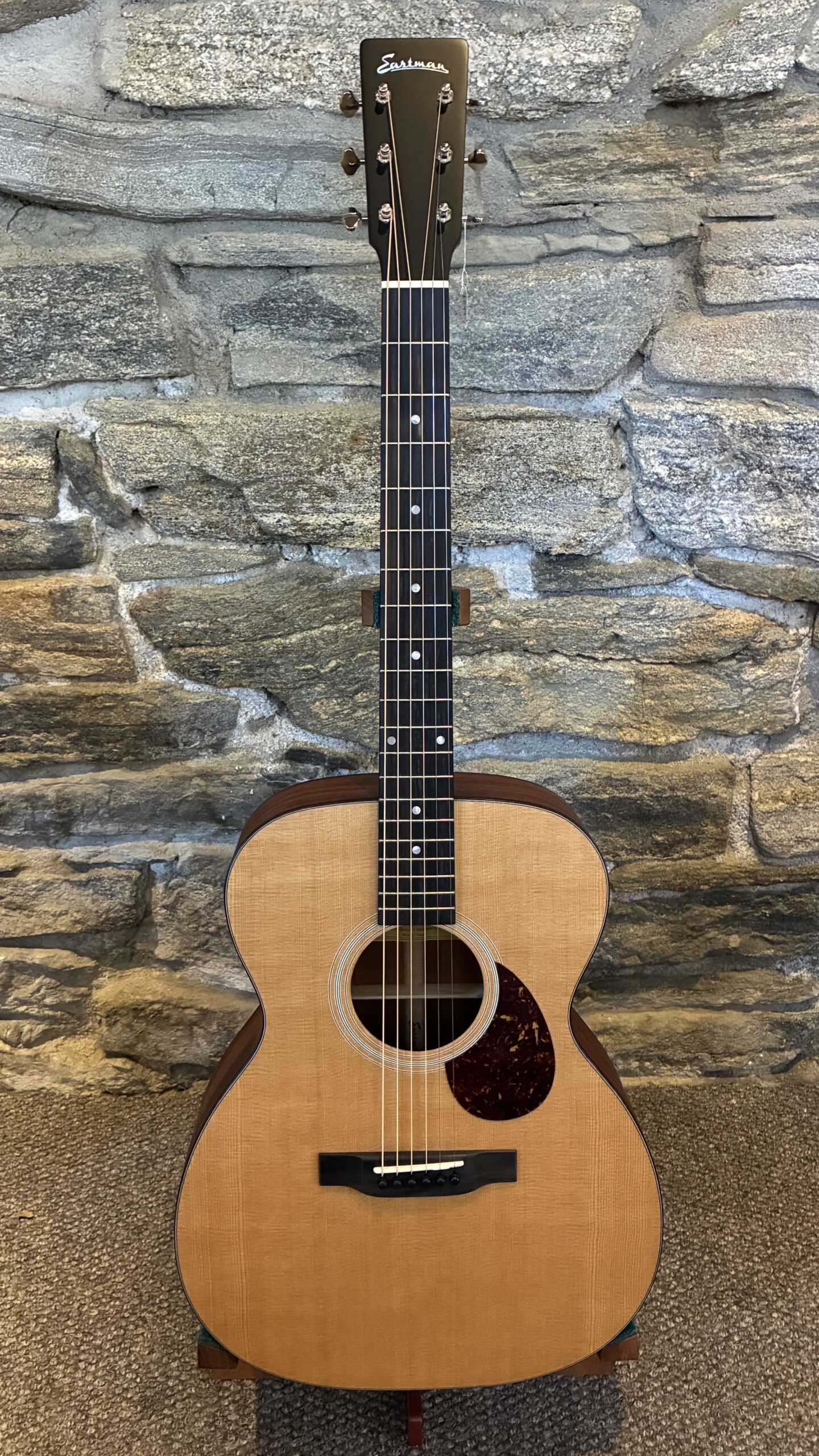 Eastman E1OM